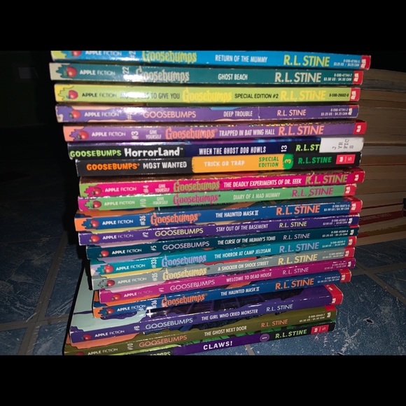 Goosebump vintage Title books - Picture 7 of 9